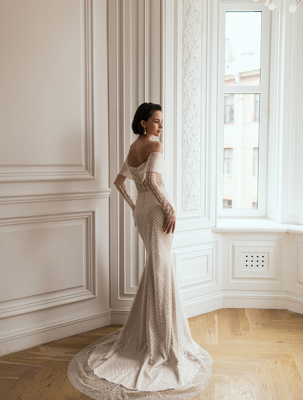 Атласные свадебные платья | Скидки 70% на свадебное платье из атласа в салоне Валенсия (Москва)