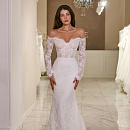 Изысканное кружевное платье со съемным шлейфом фото