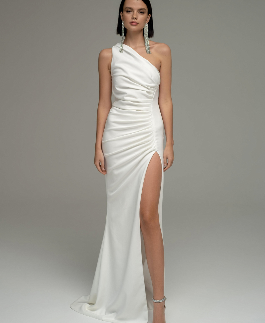 Ассиметричное стильное свадебное платье фото