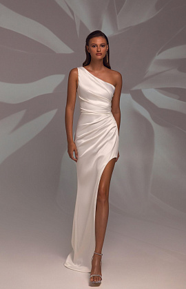 Ассиметричное свадебное платье 2022 фото