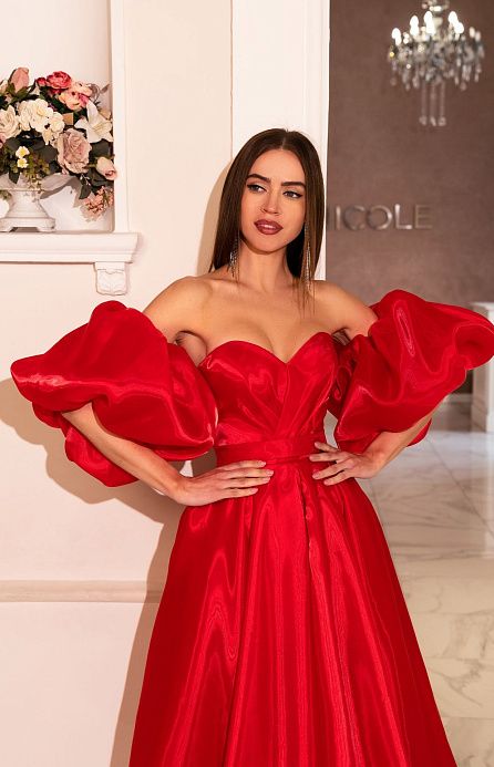 Красное вечернее платье миди фото