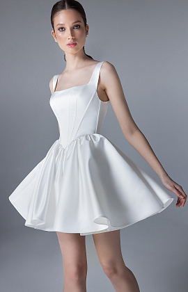 Короткое свадебное платье с трендовым корсетом фото