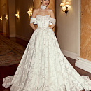 Роскошное свадебное платье из авторского кружева фото