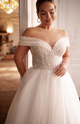Свадебное платье со спущенными плечами большого размера
