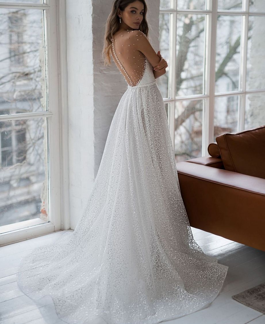 Свадебное платье с жемчужинами фото