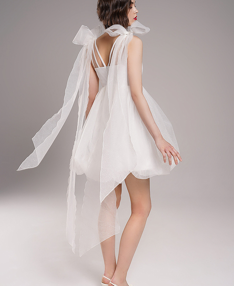 Свадебное платье мини с юбкой фасона баллон фото