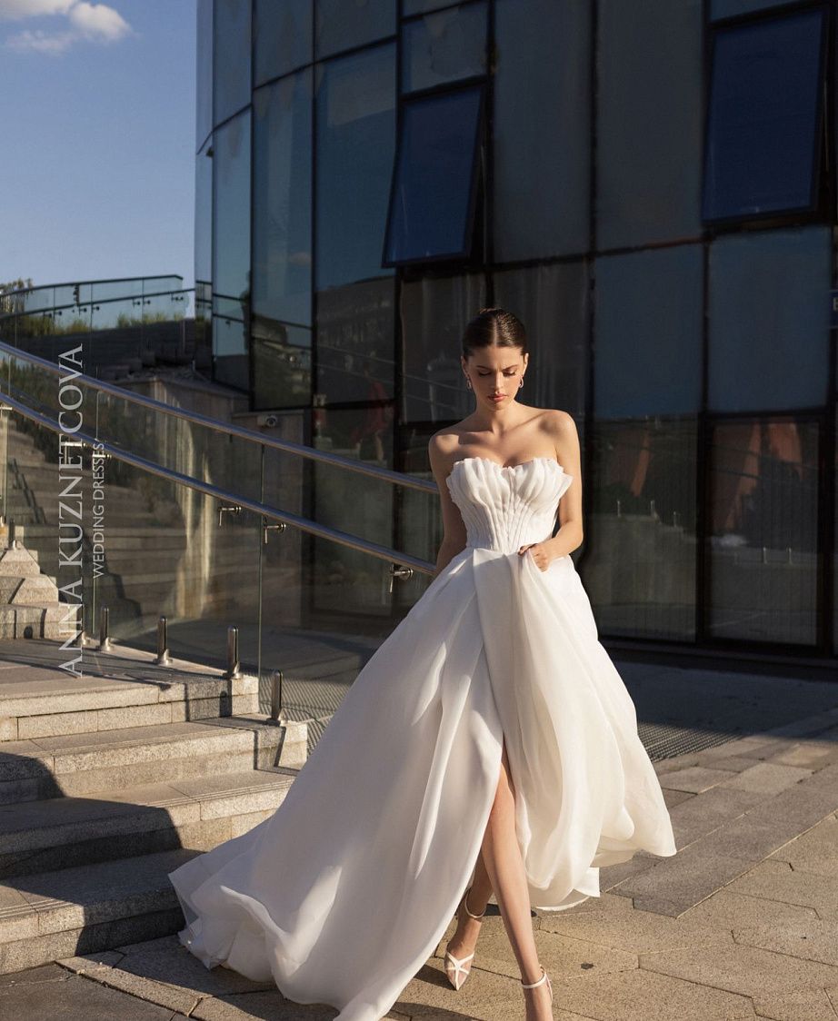 Воздушное свадебное платье из органзы фото
