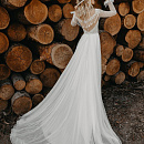 Красивое свадебное платье бохо с кружевными рукавами фото