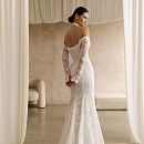 Кружевное свадебное платье с рукавами и съемным шлейфом фото