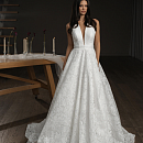 Свадебное платье А-силуэта из дизайнерского кружева с выраженной фактурой фото