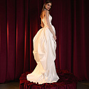 Комплект из атласа с жемчужным декором фото