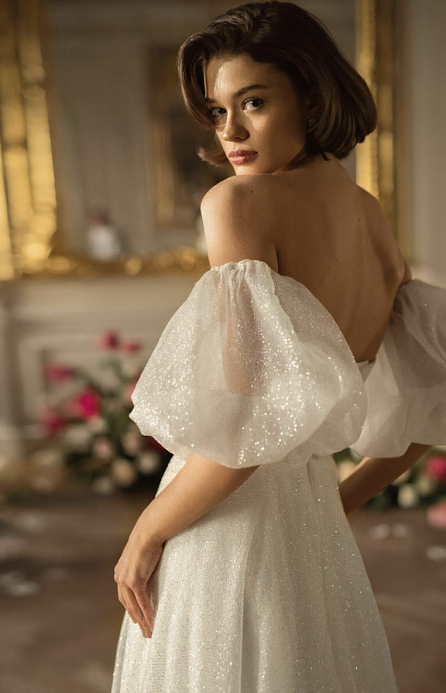 Блестящее свадебное платье со съемными рукавами буфами фото