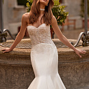 Свадебное платье рыбка из микадо с заниженной талией фото