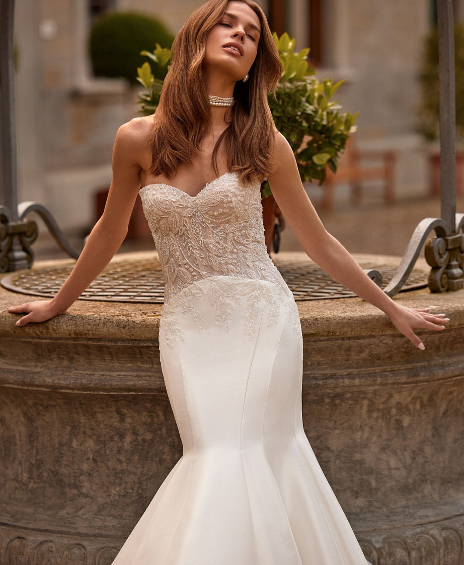 Свадебное платье рыбка из микадо с заниженной талией фото