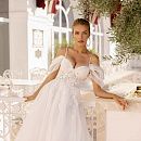 Белое свадебное платье с кружевным корсетом фото