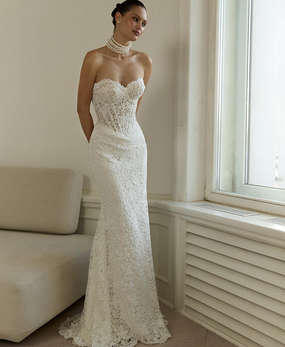 Кружевное свадебное платье со съемным болеро фото