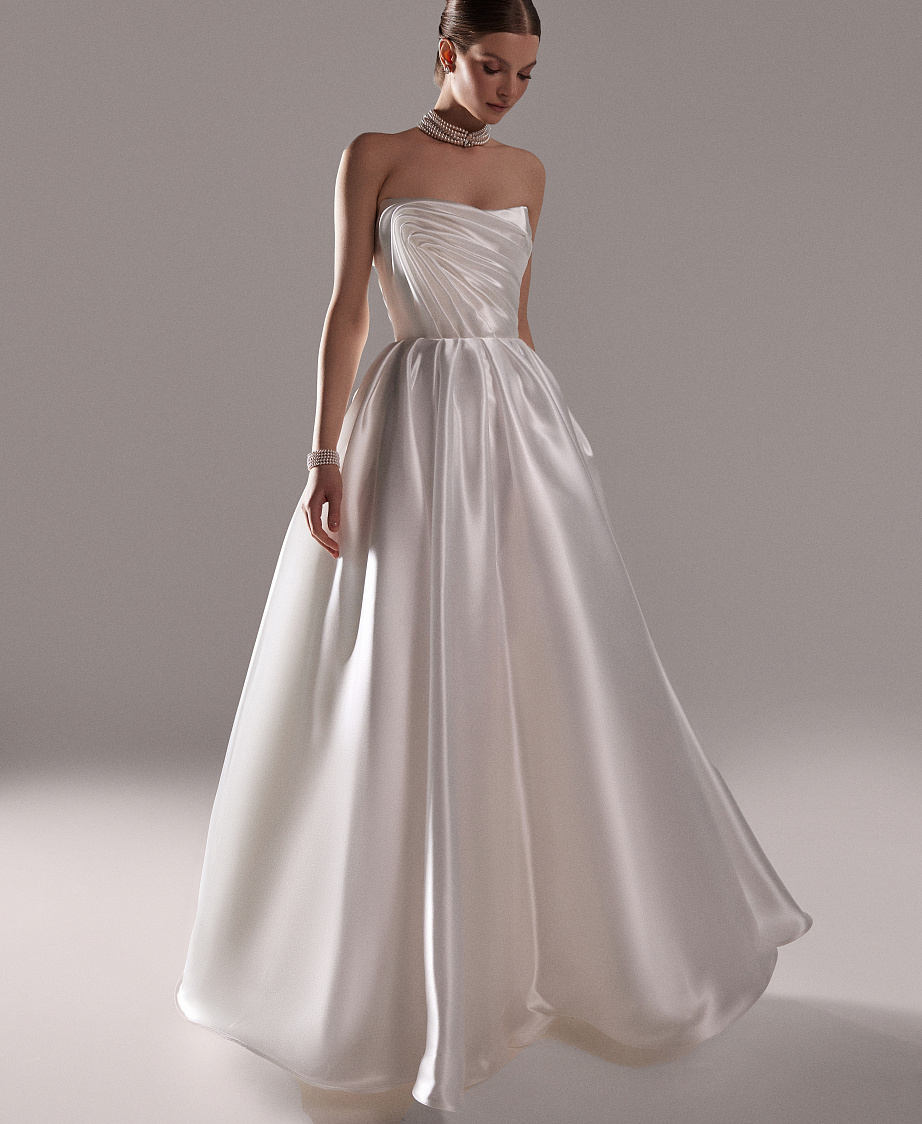 Свадебное платье из органзы с драпировкой на корсете фото