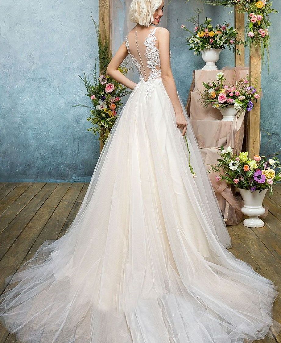 Свадебное платье с цветочным кружевом