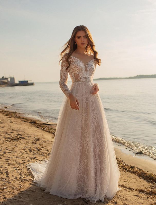 Кружевные свадебные платья | Скидки до 70% на ажурные платья в салоне Валенсия (Москва)