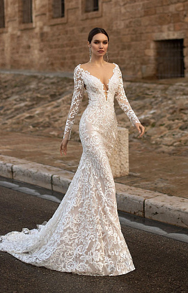 Свадебное платье русалка с рукавами и открытой спиной фото