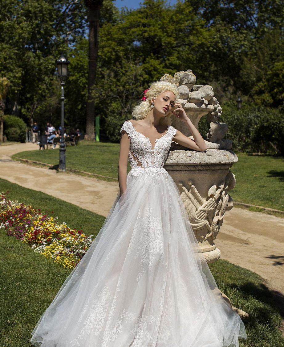 Свадебное платье с крученым кружевом фото