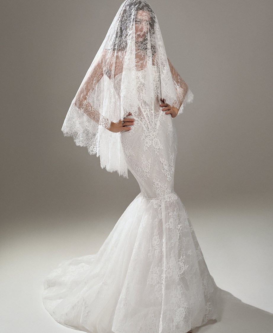 Кружевное свадебное платье-русалка с юбкой-годе фото