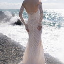 Красивое свадебное платье русалка с вырезом в форме сердца фото