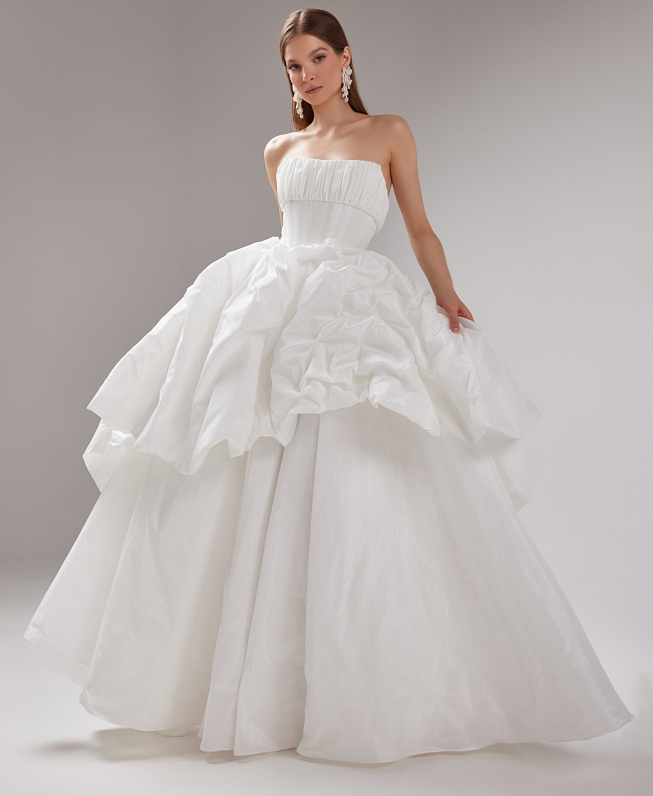 Пышное свадебное платье из тафты с корсетом-гафре фото