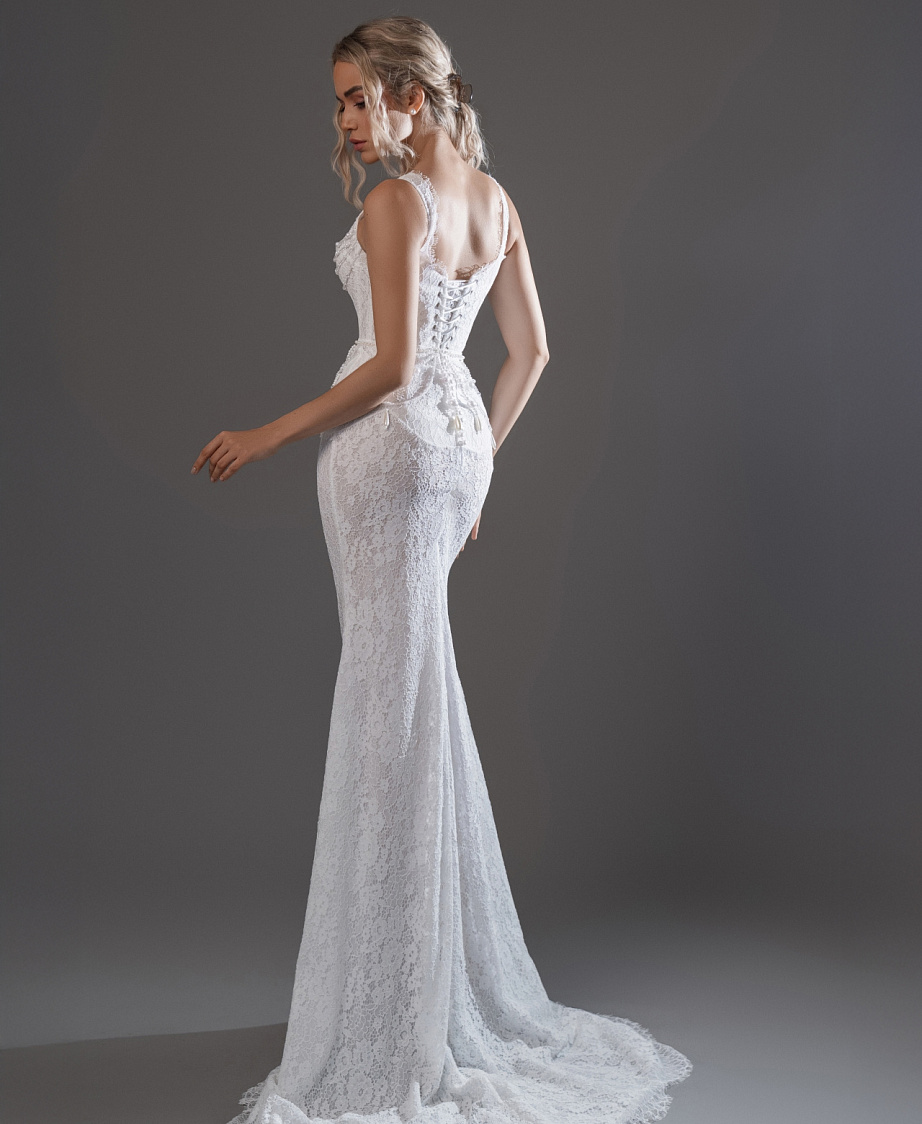 Кружевное свадебное платье рыбка со съемной баской фото
