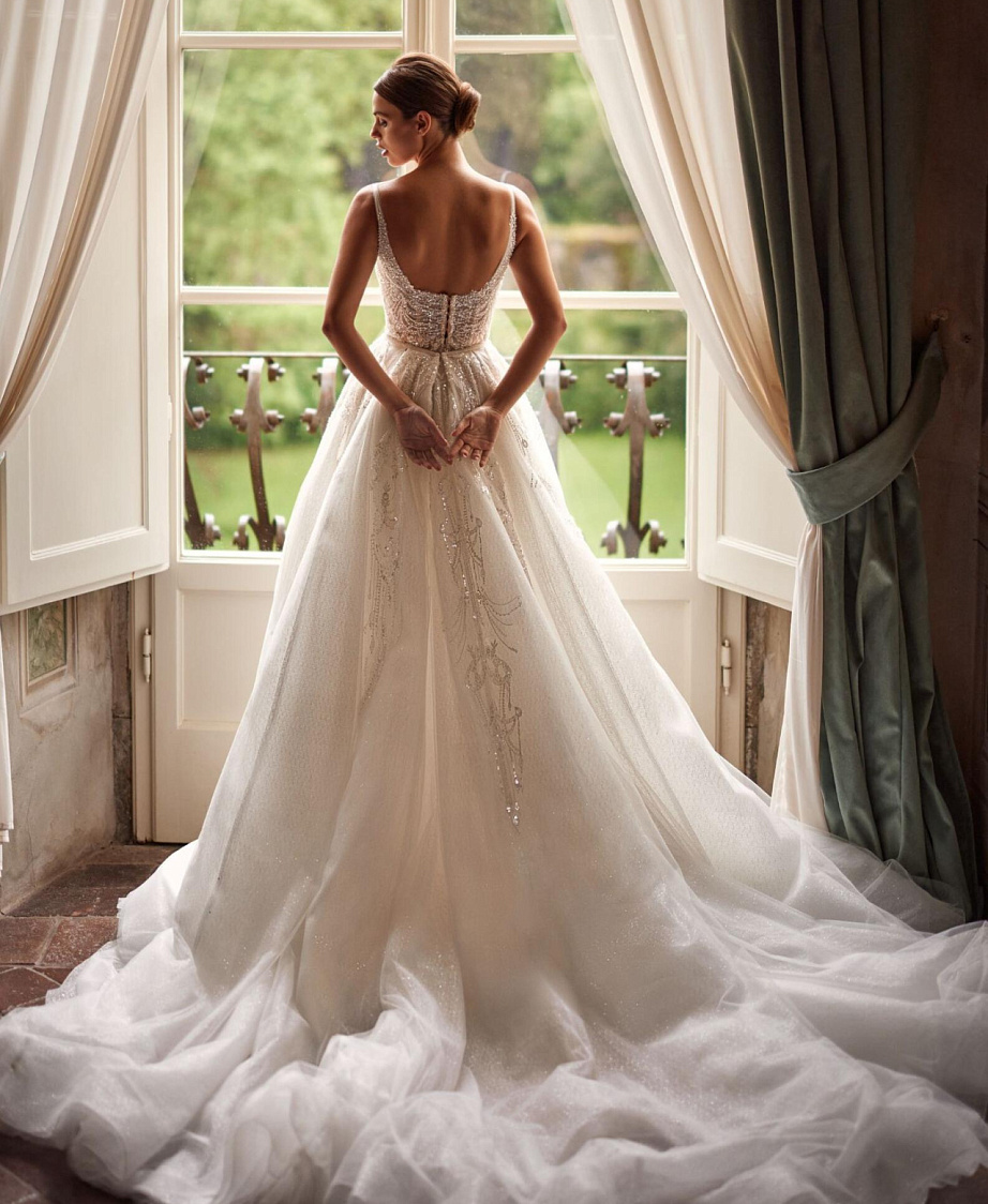 роскошное свадебное платье рыбка со съемным фото