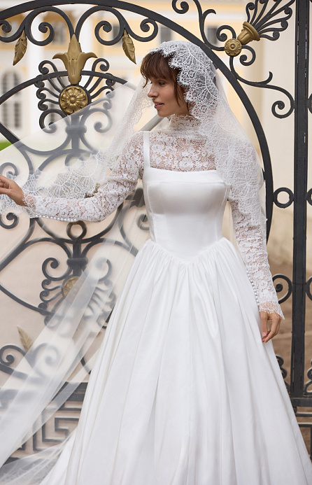 Свадебное платье с кружевным топом фото