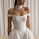 Королевское свадебное платье из атласа фото