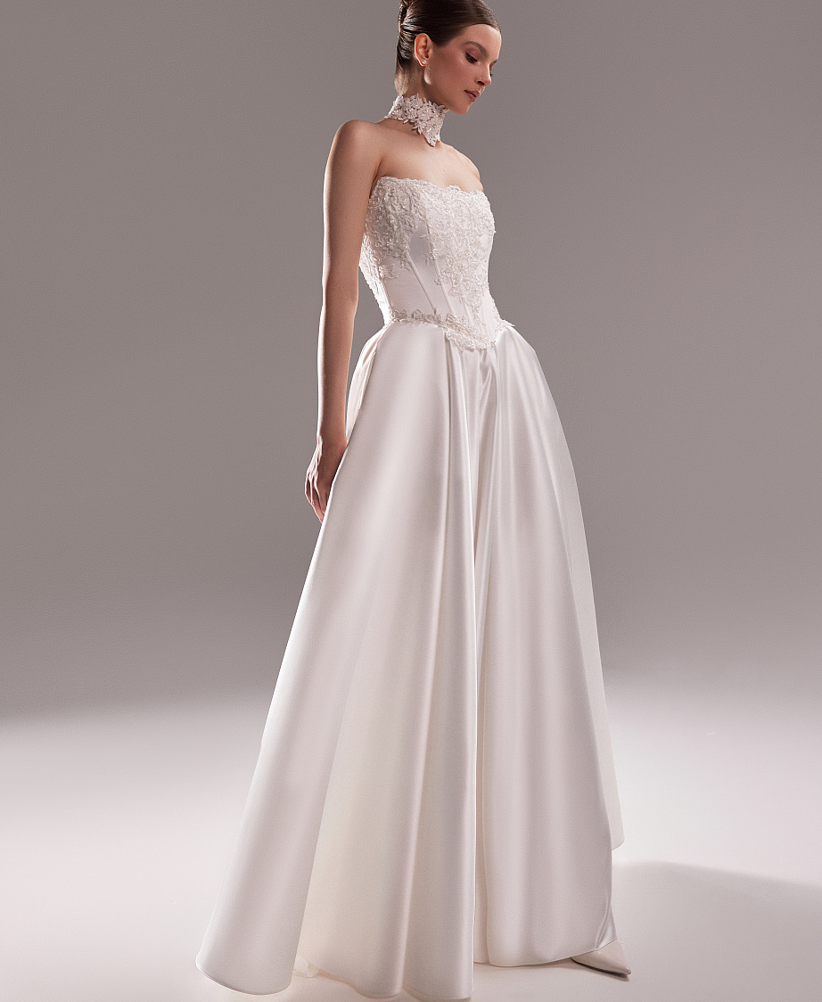 Атласное платье с кружевным корсетом фото