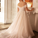 Классическое свадебное платье большого размера фото
