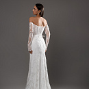 Кружевное свадебное платье русалка с декором из бус фото