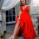 Красное платье миди фото