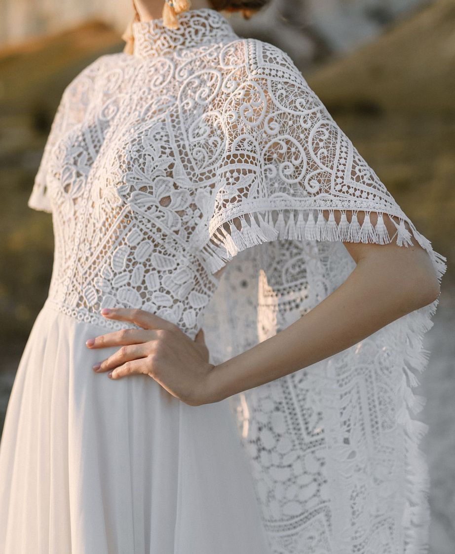 Свадебное платье в стиле рустик в плетеном кружеве фото