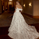 Роскошное свадебное платье из авторского кружева с атласным корсетом фото