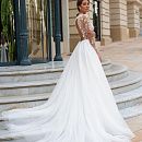 Легкое свадебное платье с цветочным кружевом фото