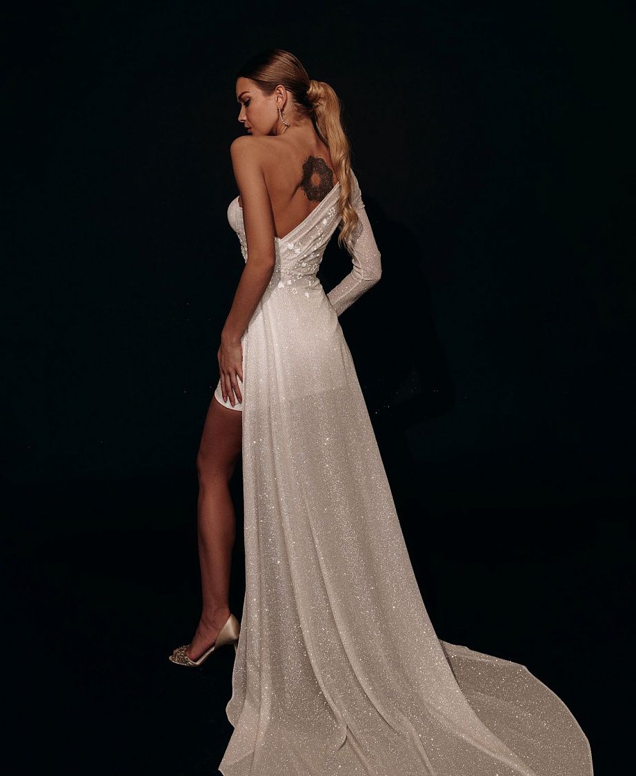 Короткое свадебное платье с накидкой фото