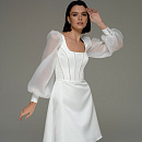 Короткое свадебное платье с объемными рукавчиками фото