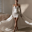 Эффектный комплект с кружевными рукавами и атласной съемной юбкой фото