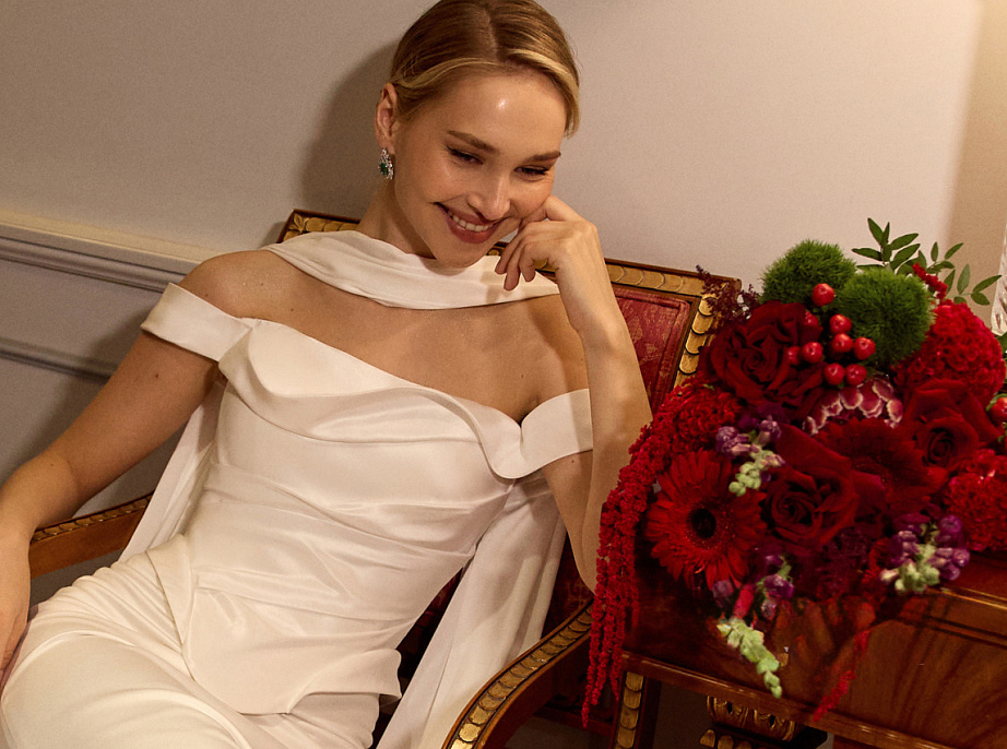 Стильный лаконичный свадебный комплект фото