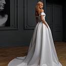 Лаконичное и стильное свадебное платье фото