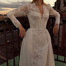 Кружевное свадебное платье русалка со шлейфом фото