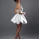 Короткое платье из микадо с объемной юбкой фото