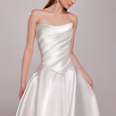 Пышное свадебное платье из микадо с драпировкой на корсете фото