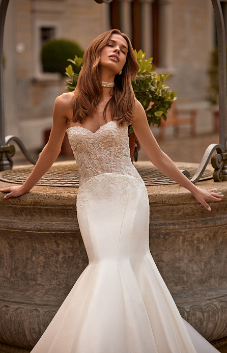 Свадебное платье рыбка из микадо с заниженной талией фото