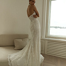 Кружевное свадебное платье со съемным болеро фото