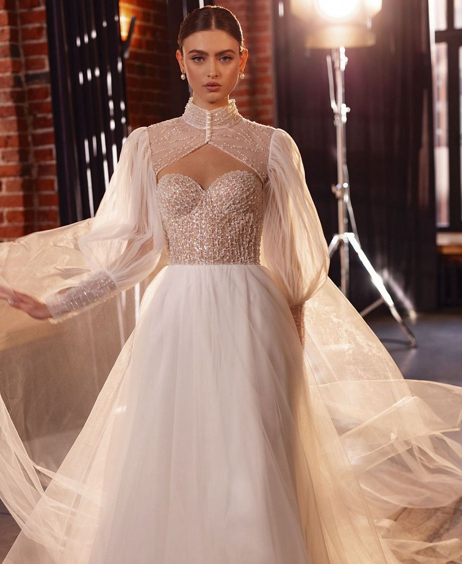Свадебное платье бюстье с вырезом сердечком фото